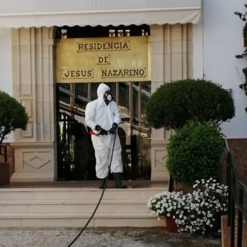 centro-residencial-jesus-nazareno-fachada