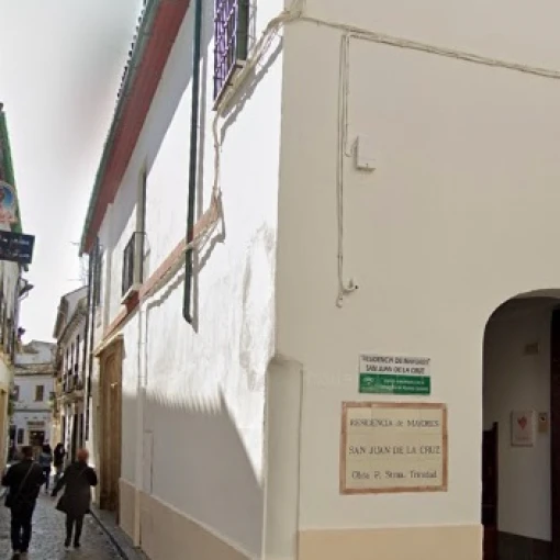 centro-residencial-san-juan-de-la-cruz-fachada