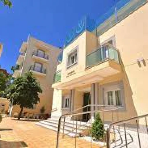residencia-geriatrica-maria-auxiliadora-fachada