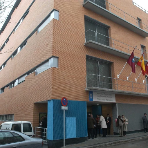 residencia-municipal-margarita-retuerto-fachada