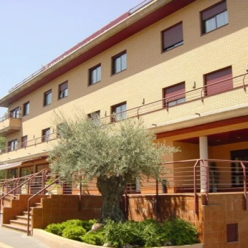 residencia-de-tercera-edad-atenea-mirasierra-fachada