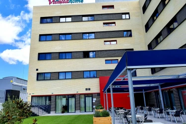 vitalia-canillejas-fachada