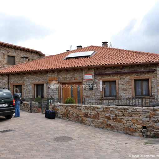 residencia-municipal-nazaret-fachada
