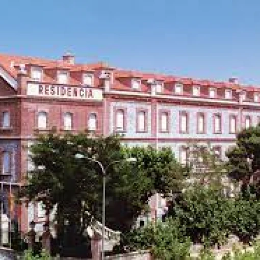 residencia-la-aurora-fachada