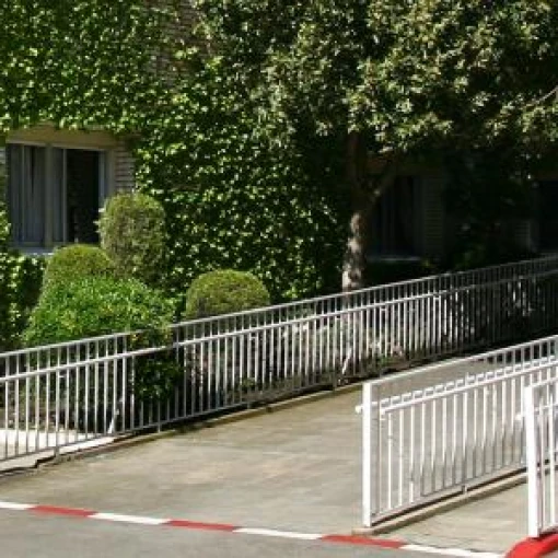 residencia-de-navalcerro-fachada