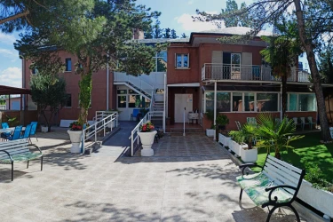 Residencia Prado del Rey en Pozuelo de Alarcon