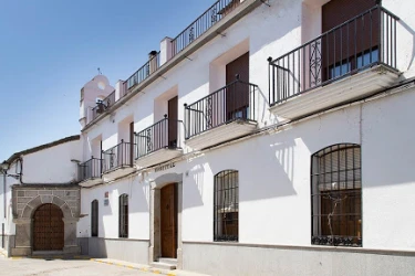 residencia-para-personas-mayores-la-magdalena-fachada