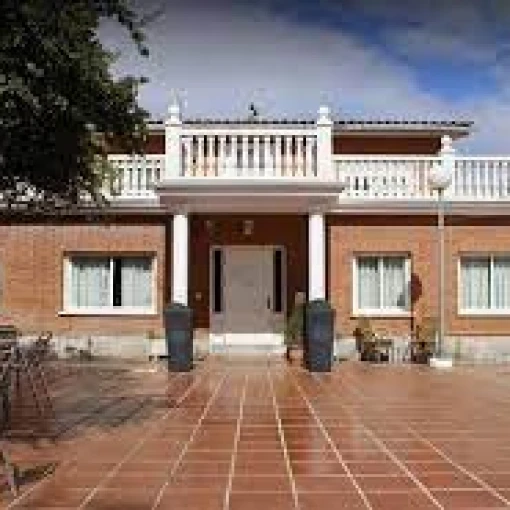 residencia-alarcon-fachada