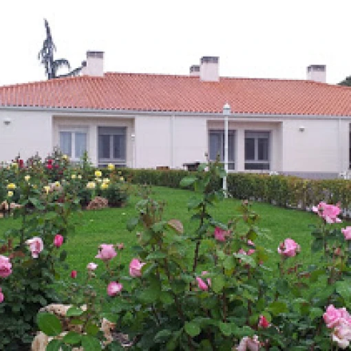 residencia-santa-helena-fachada