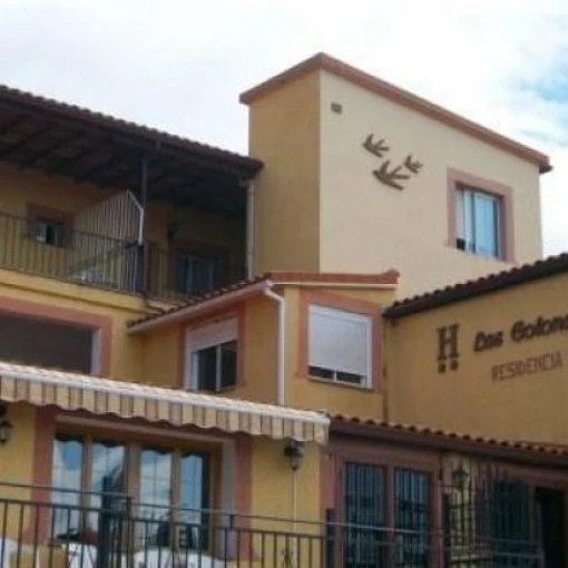 las-golondrinas-fachada