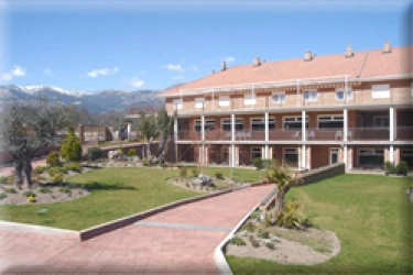 residencia-soto-fresnos-fachada
