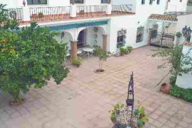 centro-residencial-jesus-nazareno-fachada
