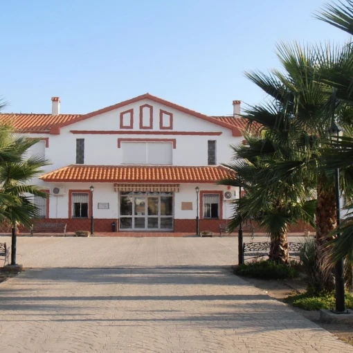 residencia-para-personas-mayores-de-la-bella-fachada