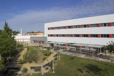 centro-residencial-suite-palma-del-rio-fachada