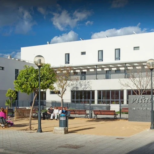 centro-residencial-vitalia-posadas-fachada