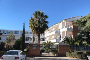 centro-residencial-hermanos-muñoz-cabrera-fachada