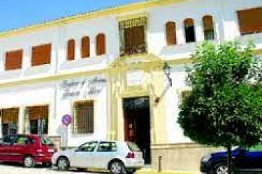 centro-residencial-para-personas-mayores-fundacion-marmol-fachada