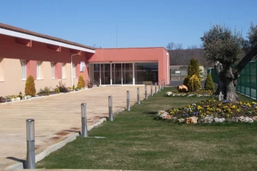Centro Residencial Mombuey
