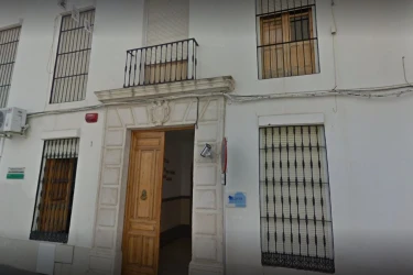 centro-residencial-para-personas-mayores-juan-crisostomo-mangas-fachada