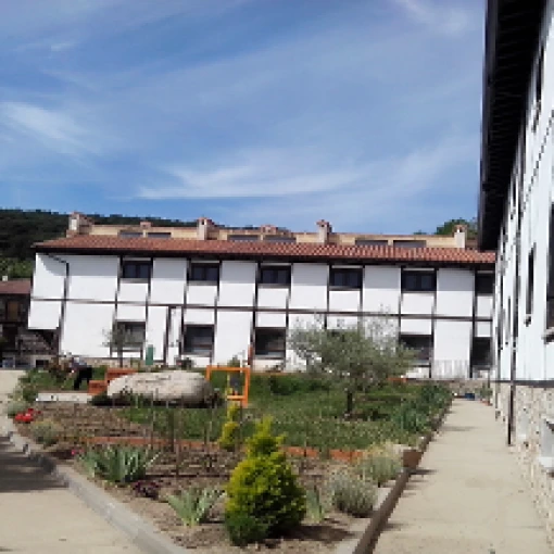 residencia_municipal_virgen_de_la_pena_de_francia_salamanca_la_alberca