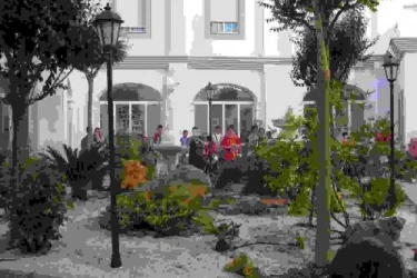 residencia-para-personas-mayores-sagrada-familia-fachada