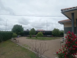 residencia municipal ribera de azaba jardín