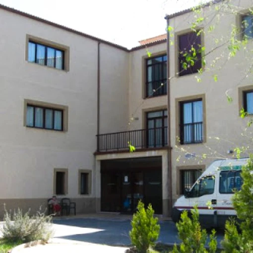 centro-residencial-para-personas-mayores-virgen-de-los-remedios-facahada