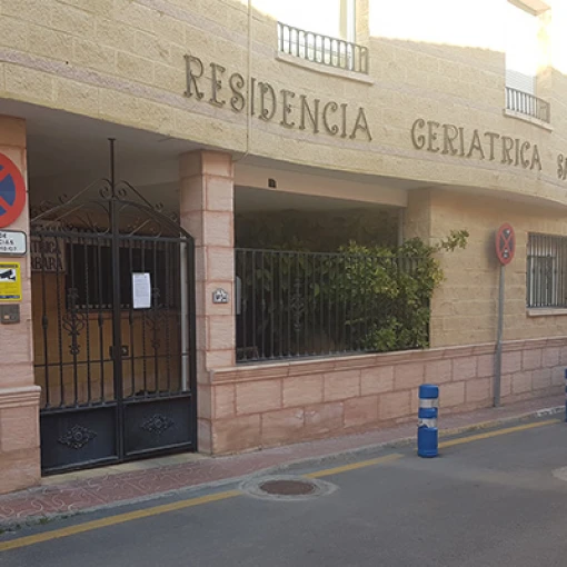 residencia ancianos churriana de la vega Granada Santa Barbara