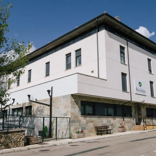 residencia-de-almarza-fachada
