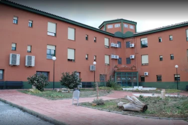 centro-residencial-san-cayetano-exterior