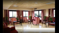 centro-residencial-domusvi-el-serrallo-salon