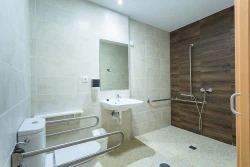 residencia-de-ancianos-lanjaron-aseo