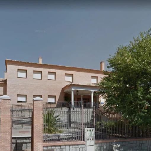 Residencia Municipal San Joaquín y Santa Ana