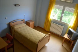 habitacion-individual-residencia-de-mayores-en-toledo