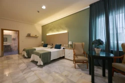 las-mejores-residencias-de-ancianos-en-granada-hab-doble