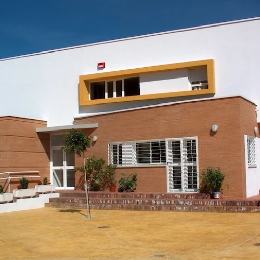 residencia-para-personas-mayores-valleluz-fachada