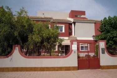 residencia-nuestra-señora-de-los-angeles-fachada
