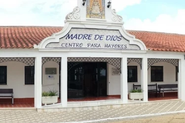 centro-residencial-madre-de-dios-fachada