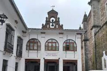 centro-residencial-hogar-reina-de-los-angeles-fachada