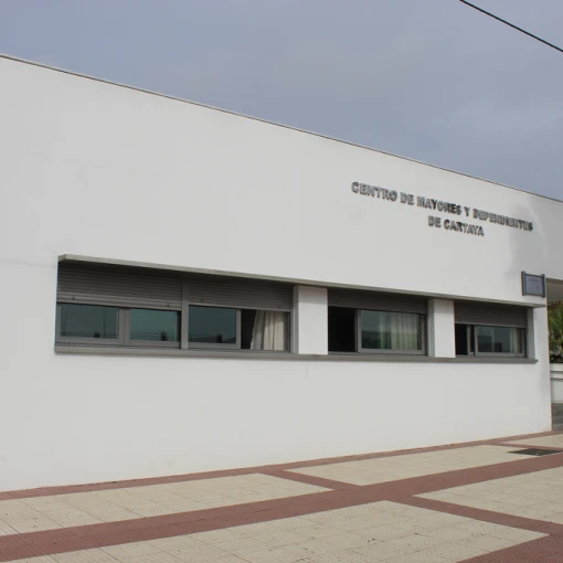 centro-residencial-de-atencion-a-personas-mayores-y-dependientes-fachada