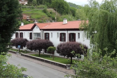 andra_mari_zaharren_egoitza_navarra_lesaka