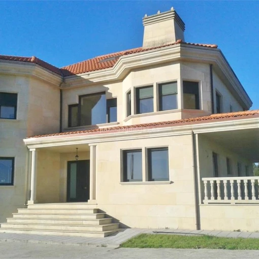 Vivienda comunitaria Amoeiro