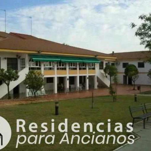 centro-residencial-virgen-del-rocio-fachada