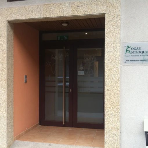 vivienda-comunitaria-fogar-antioquia-fachada