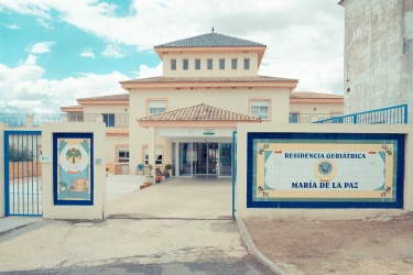 centro-residencial-para-personas-mayores-maria-de-la-paz-fachada