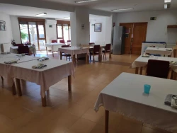 residencia-hoyo-de-pinares-comedor