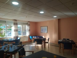 residencia-virgen-de-las-nieves-navarredonda-de-gredos-comedor