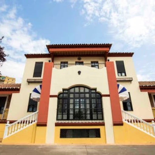 Puente Real Palacio de Guadiana