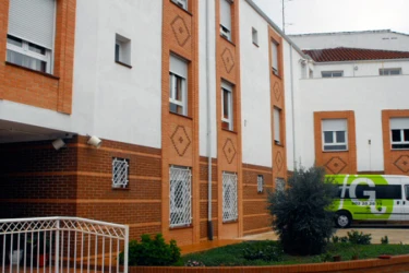 residencia-para-personas-mayores-los-olivos-fachada