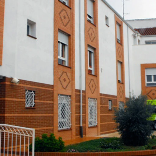 residencia-para-personas-mayores-los-olivos-fachada